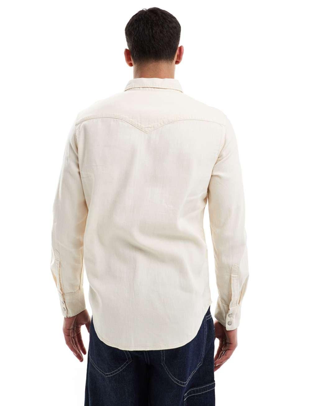 Levi's Barstow western denim shirt regular fit in ecru Product Image