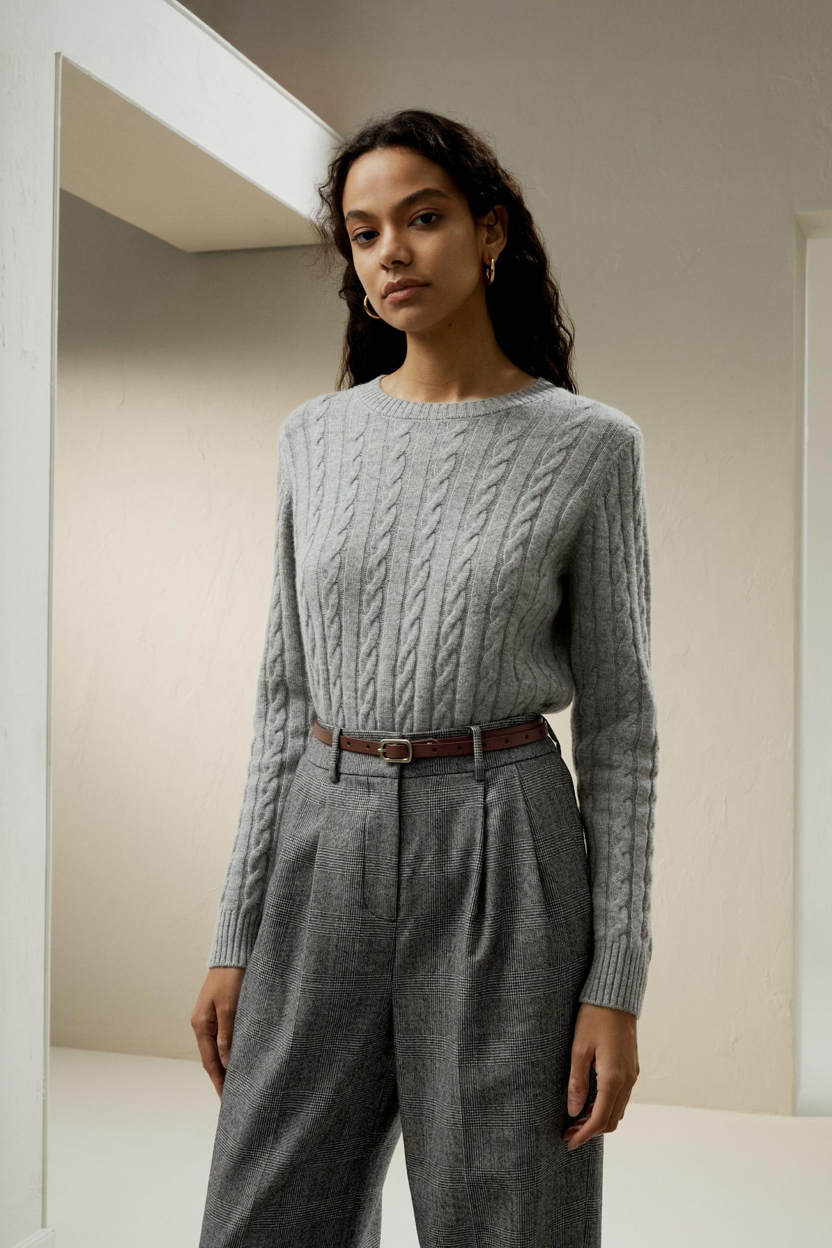 Classic Cable Knit Sweater with Ribbed Edges Product Image