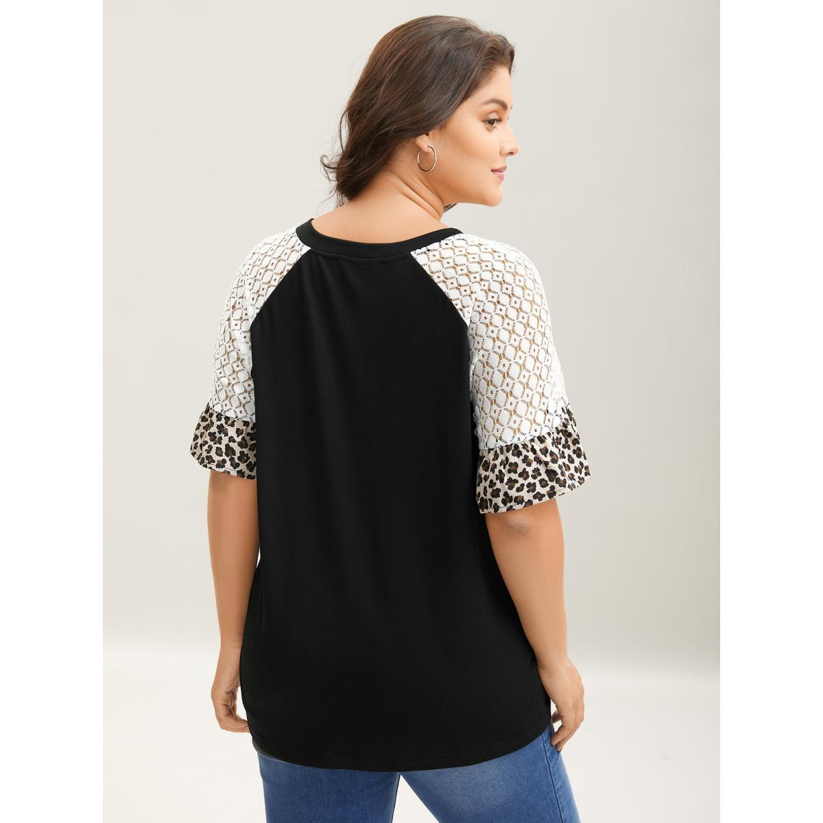 Plus Size Textured Leopard Print Contrast Plain T-Shirt Black Women Casual See through V-neck Everyday-Casual T-shirts BloomChic 28/5X Product Image