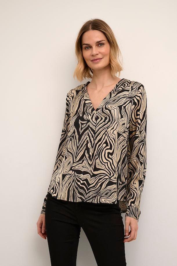 CUvilma Blouse Product Image