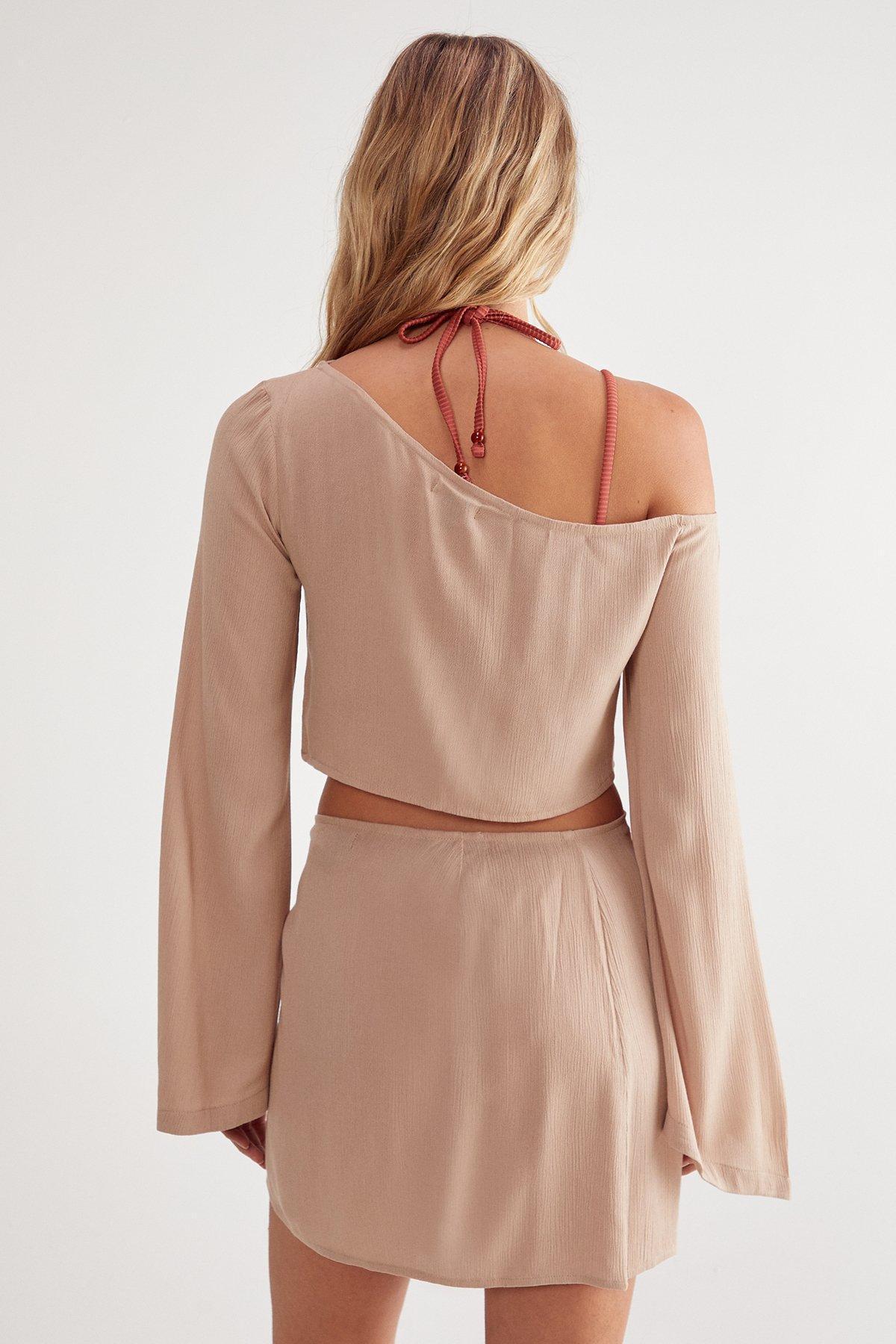 Dropped Shoulder Crop Top And Beach Sarong Set Product Image
