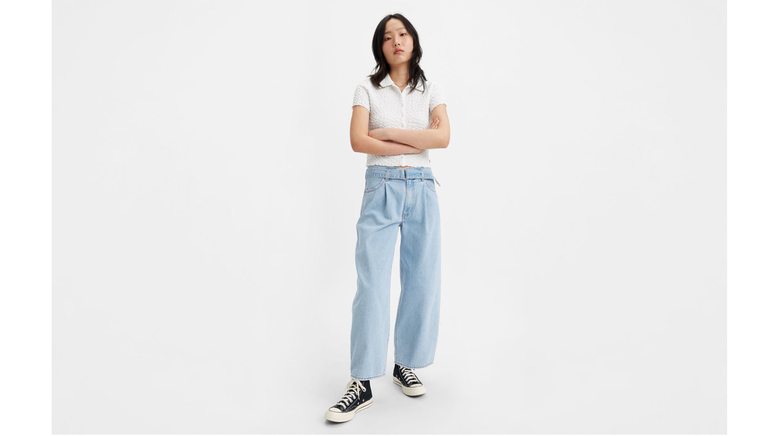 Belted Baggy Women's Jeans Product Image