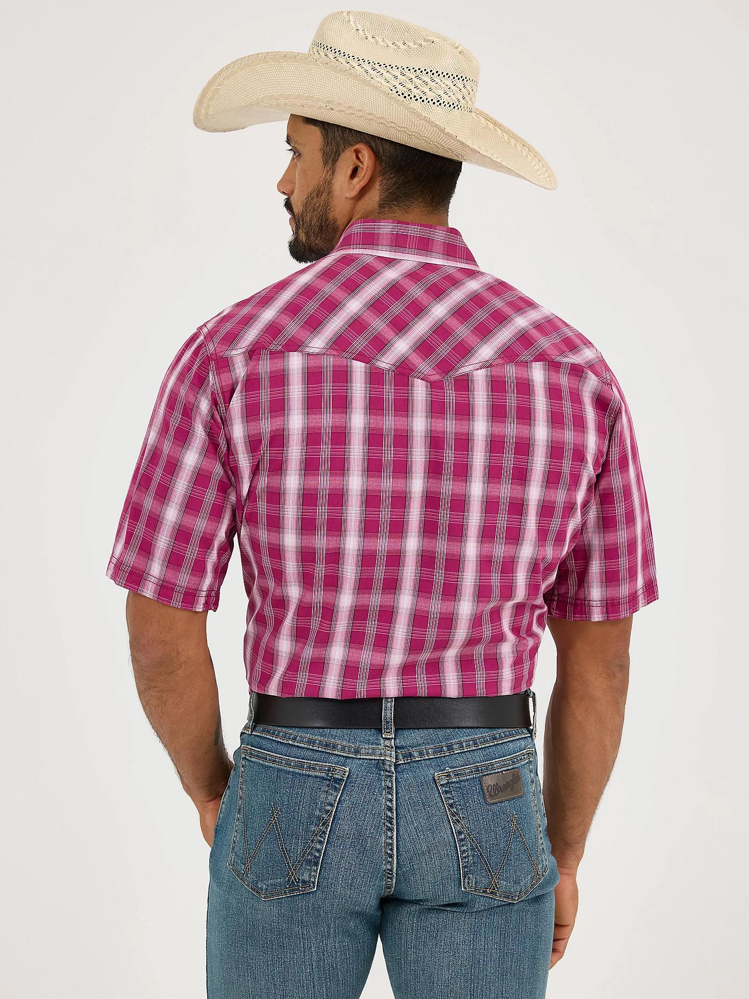 Men's 20X® Competition Advanced Comfort Short Sleeve Western Snap Shirt | Men's SHIRTS | Wrangler® Product Image