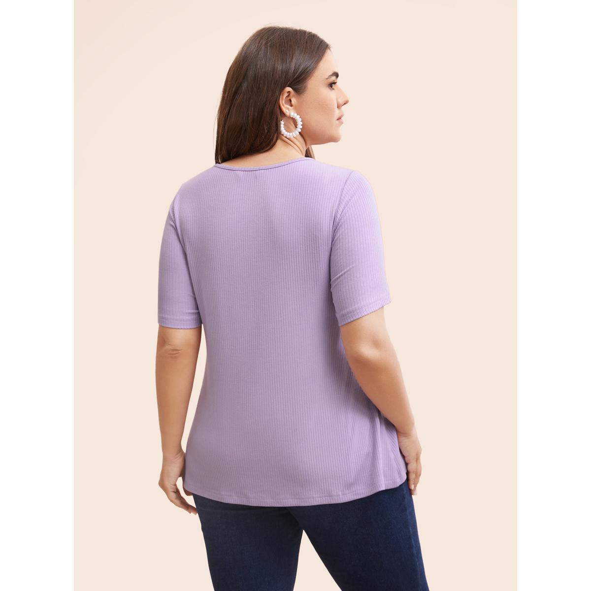 Plus Size Plain Textured Rib Knit Twist Front T-shirt Lilac Women Elegant Twist V-neck Bodycon Everyday T-shirts BloomChic 18-20/2X Product Image