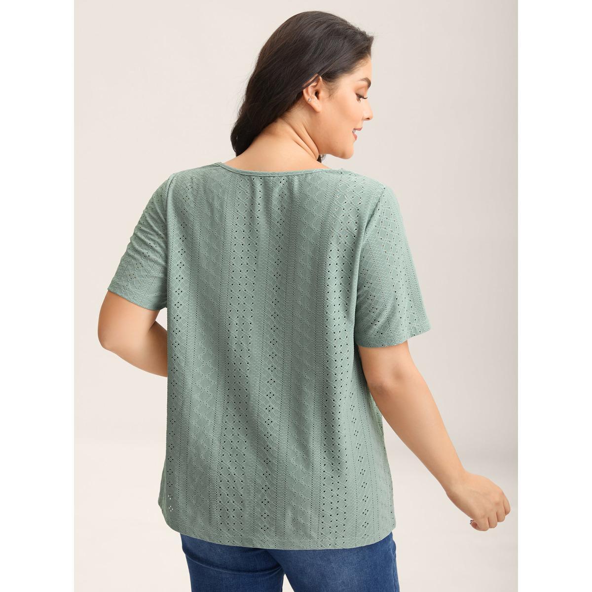 Plus Size Eyelet Trim Scalloped Neck Stretchy T-Shirt Greenbean Women Texture V-neck Everyday-Casual T-shirts BloomChic 10/M Product Image