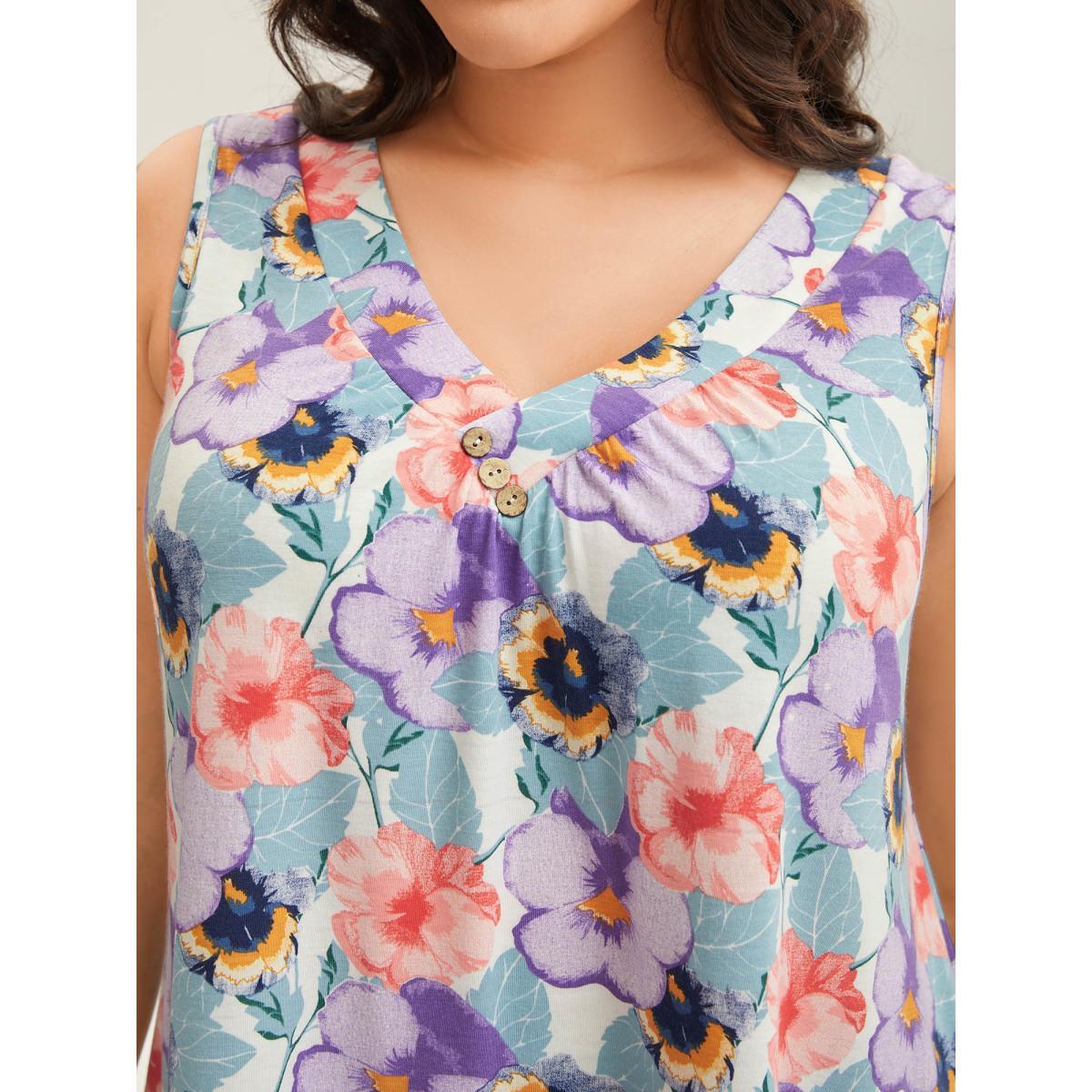 Plus Size Spring Romance Pleated Front Tank Top Women Multicolor Contrast V-neck Everyday-Elegant Tank Tops Camis BloomChic 10/M Product Image