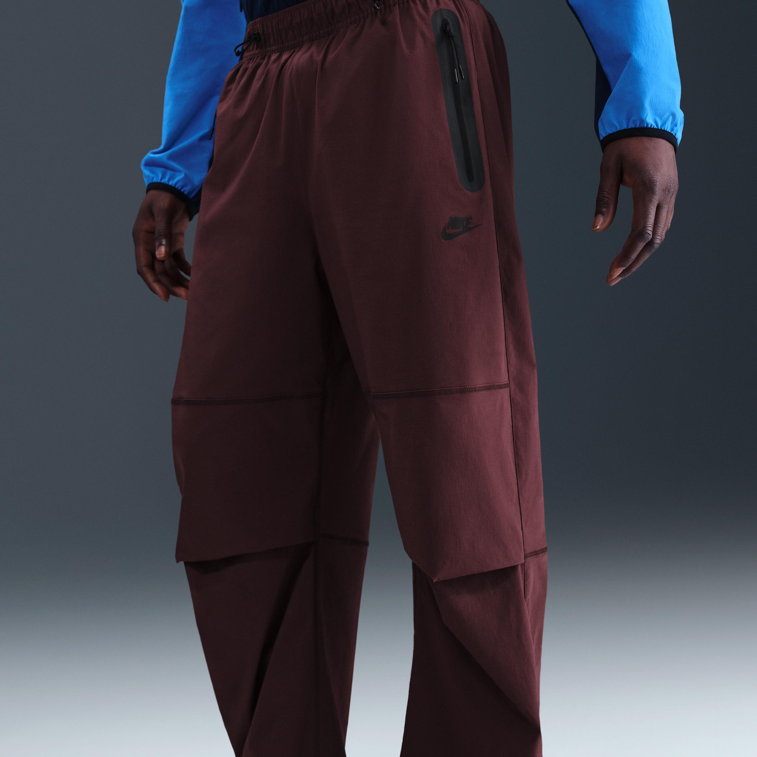 Nike Men's Tech Woven Oversized Pants Product Image