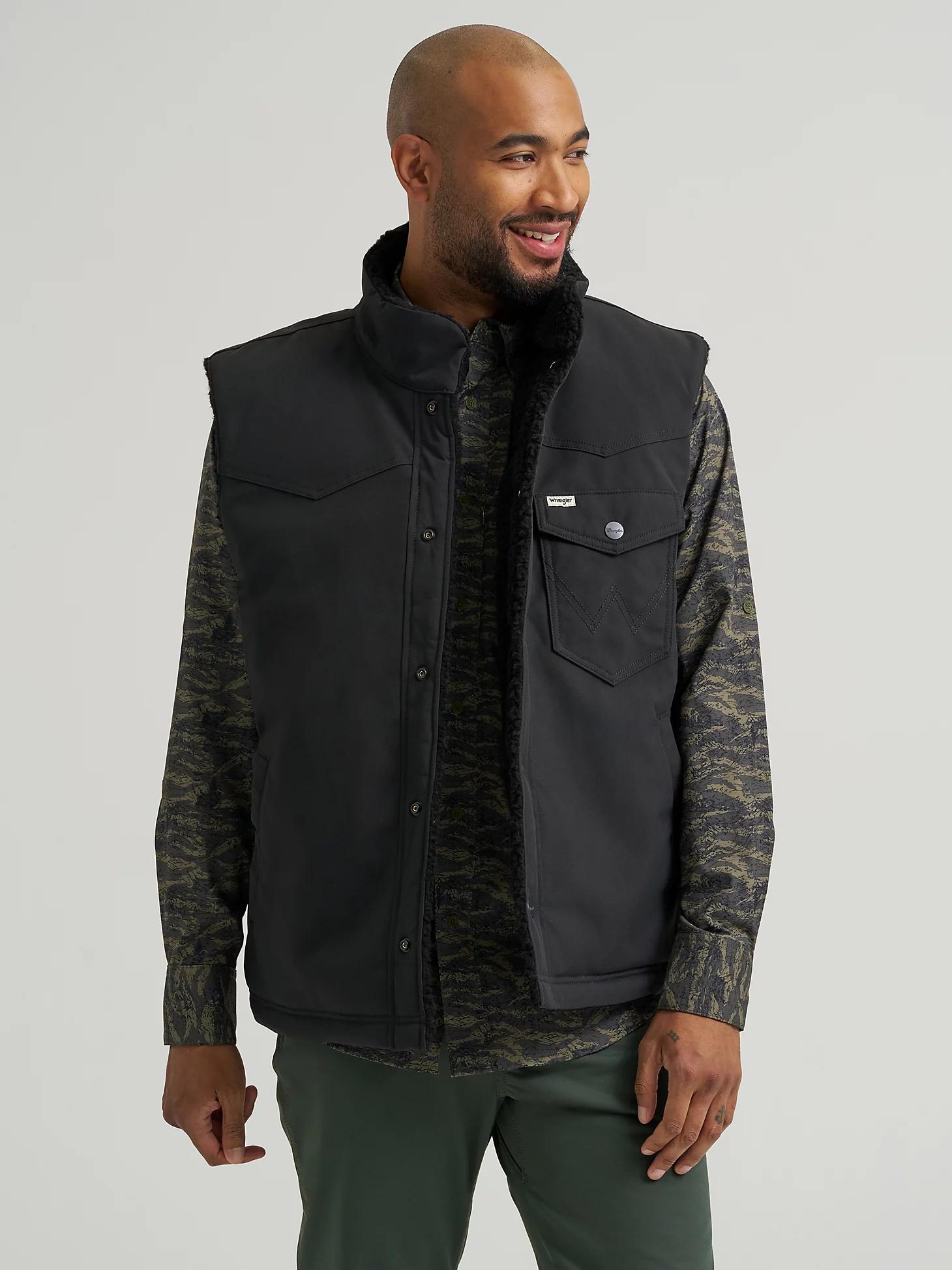 Wrangler All Terrain Gear Men's Tech Range Reversible Vest | Men's JACKETS & OUTERWEAR | Wrangler® Product Image