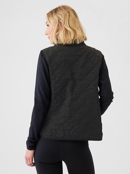 GapFit Quilted Vest Product Image