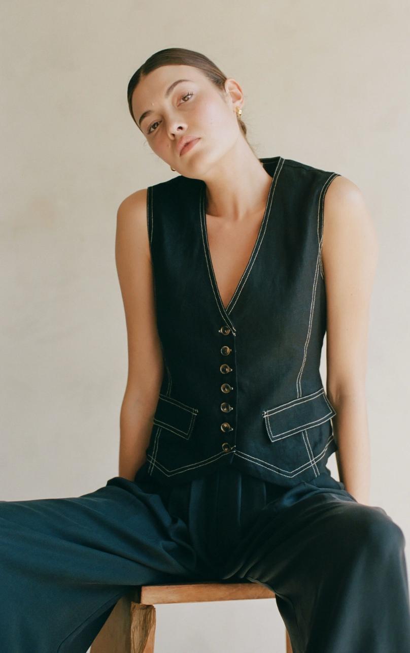 Woven Linen Vest Product Image
