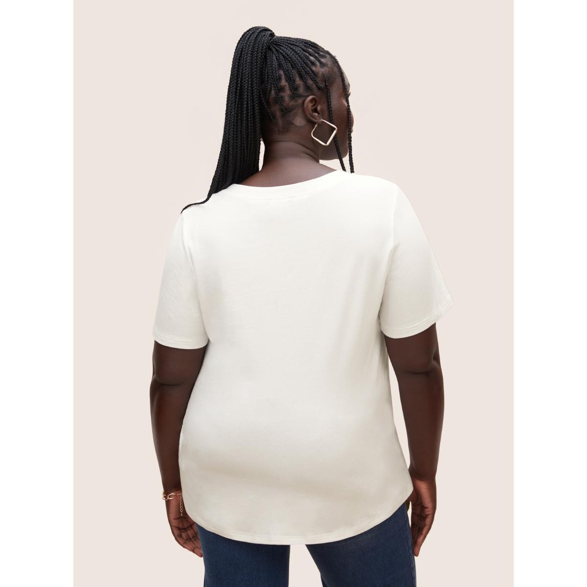 Plus Size Round Neck Crochet Floral Patch Pocket T-shirt Originalwhite Women Resort Contrast Natural Flowers Round Neck Vacation T-shirts BloomChic 18-20/2X Product Image