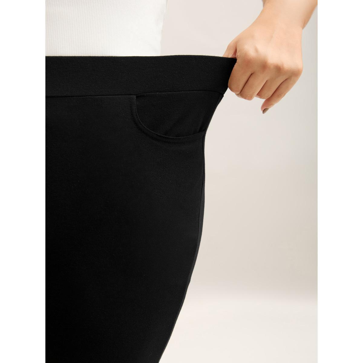 Plus Size Stretchy Ruffled Hem Cropped Pants Women Black Casual Bodycon Mid Rise Everyday-Casual Pants BloomChic 28/5X Product Image