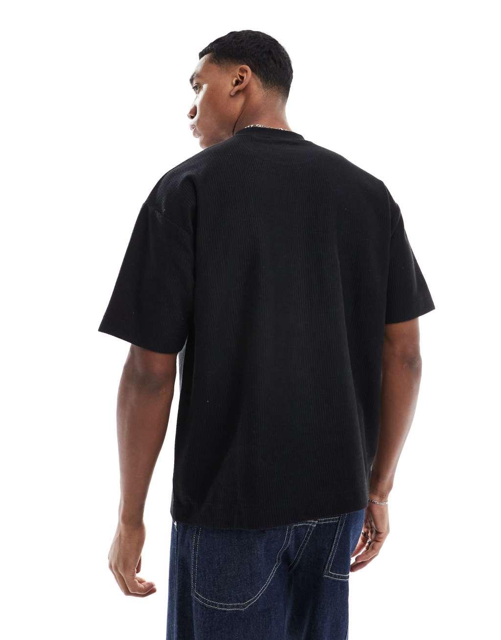 Pull&Bear ribbed boxy t-shirt in black Product Image