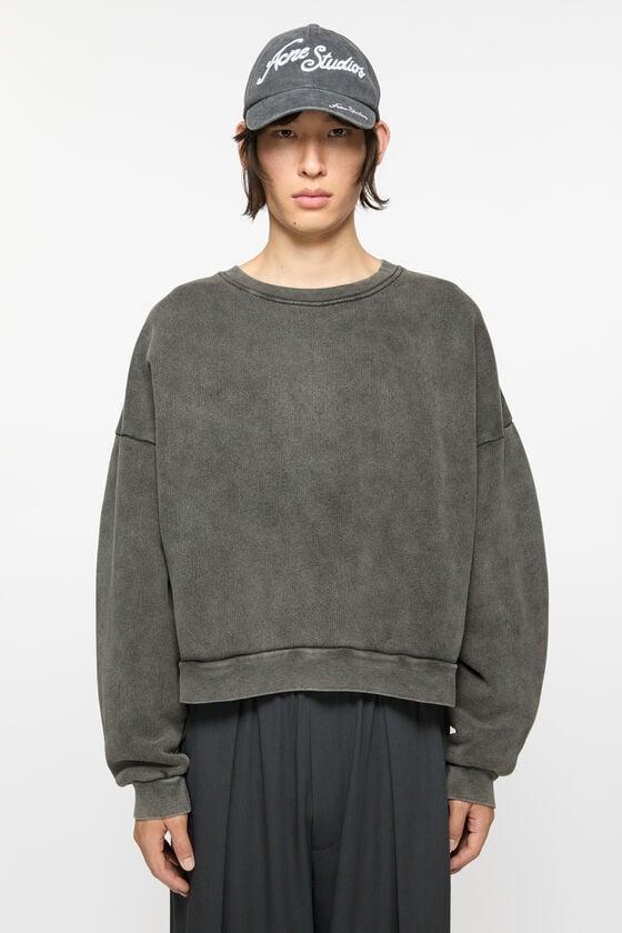 Sweater logo patch Product Image