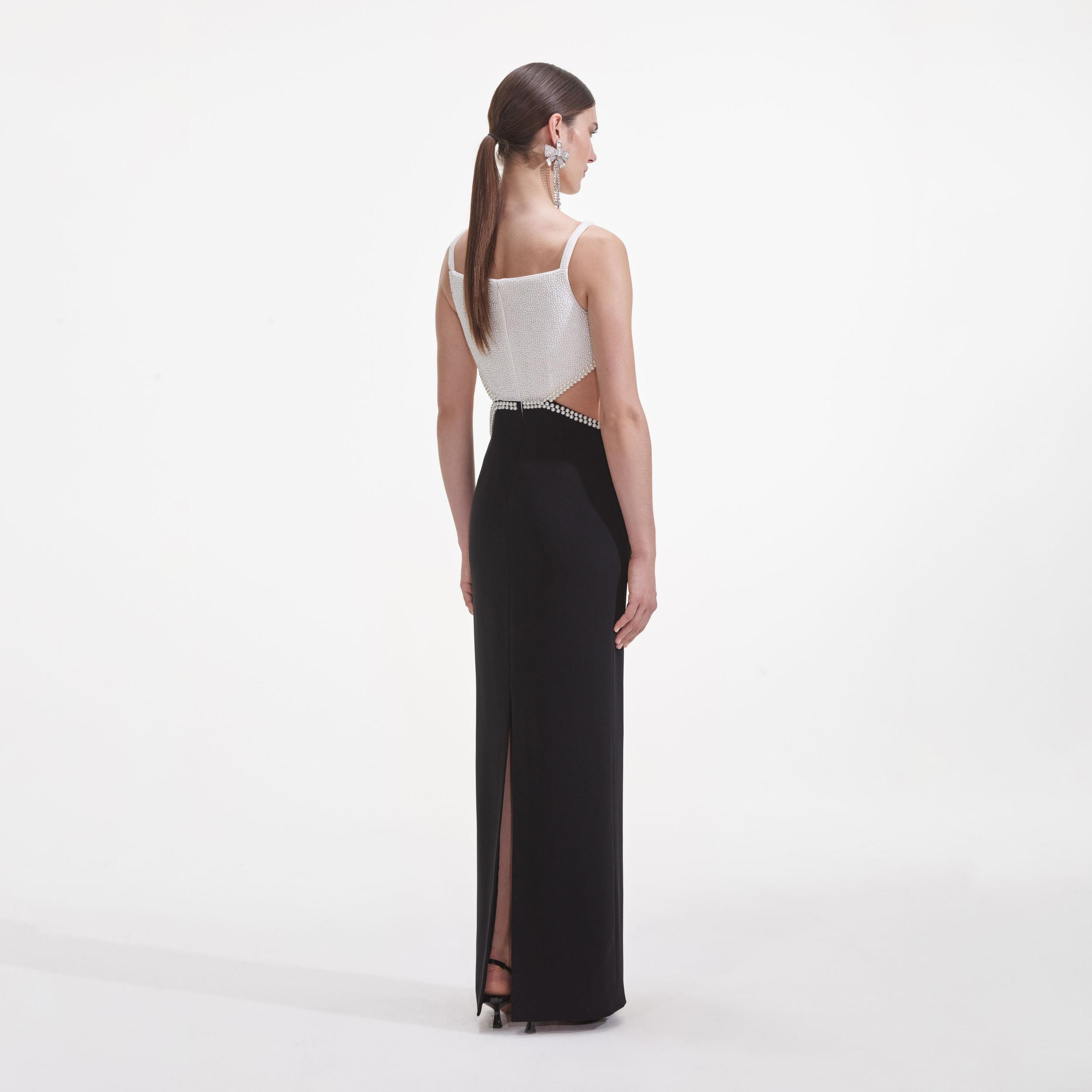Black And White Crepe Maxi Dress Product Image