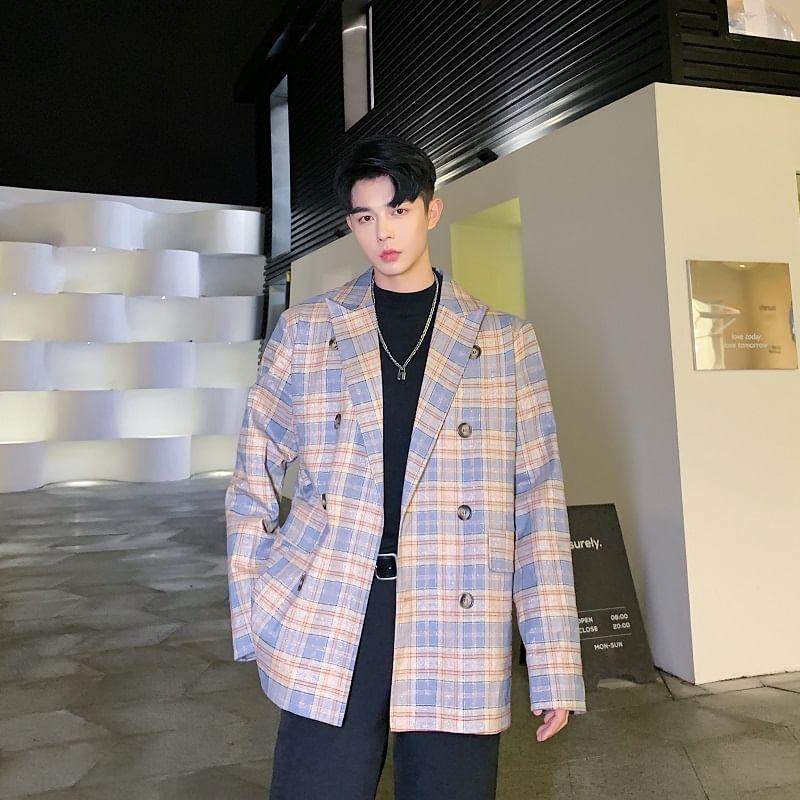Peak Lapel Plaid Double-Breasted Blazer Product Image