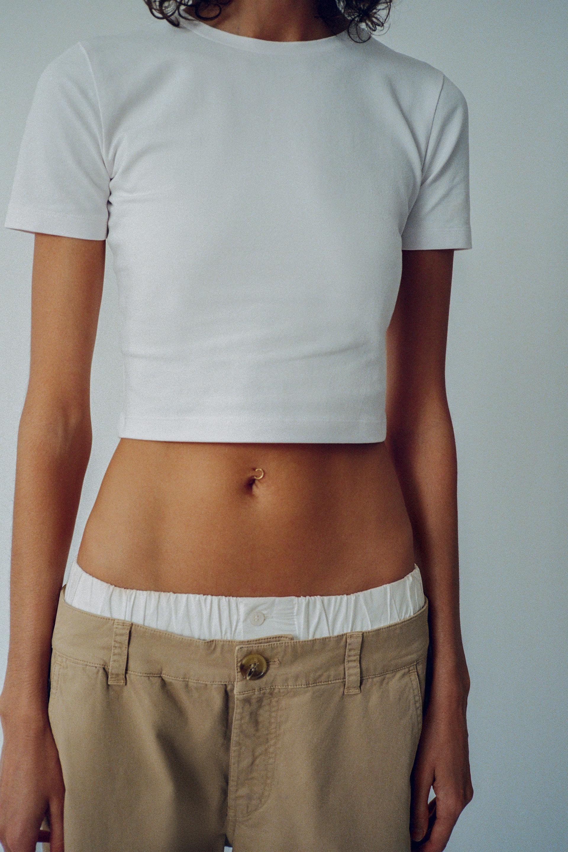 CROPPED STRETCH T-SHIRT Product Image