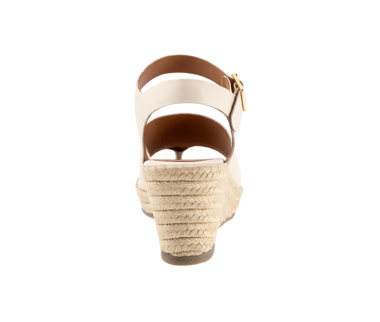 Women's Softwalk Hilo Wedges Product Image