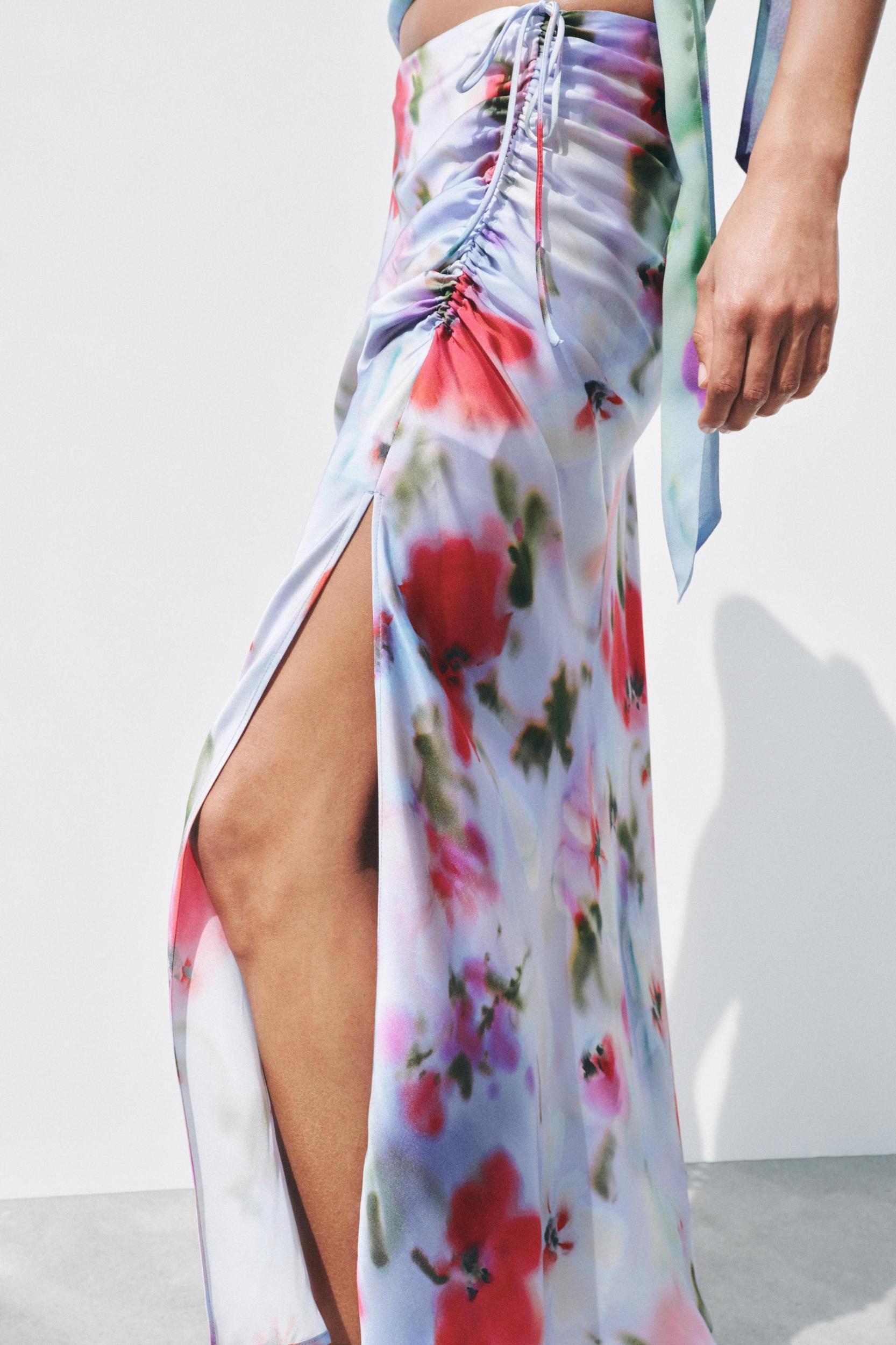 PRINTED TIE TOP Product Image