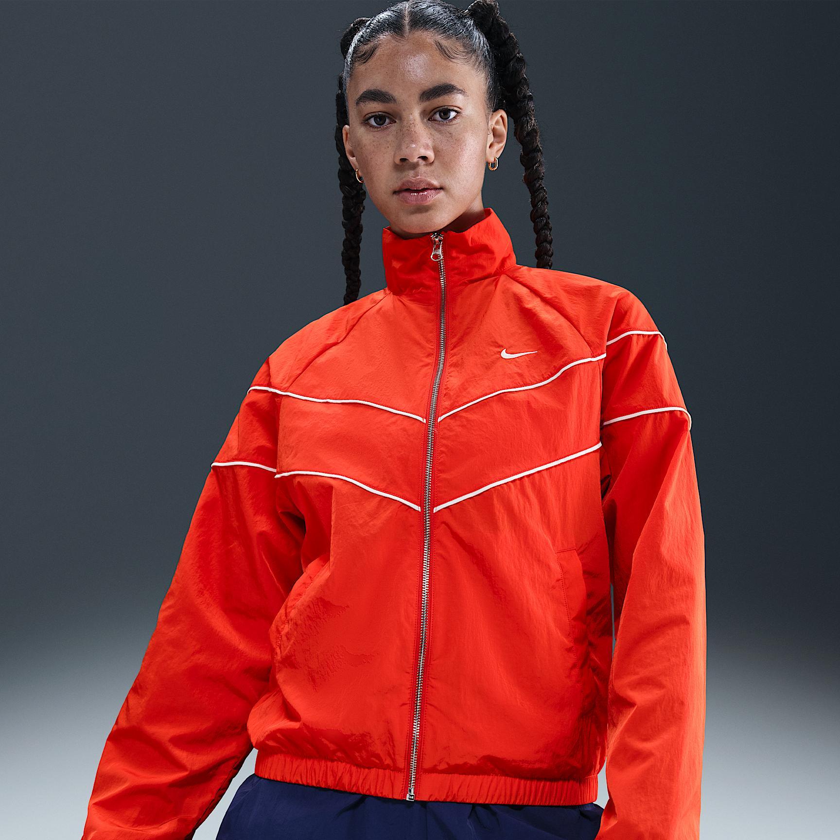 Nike Windrunner Women's Loose UV Woven Full-Zip Jacket Product Image