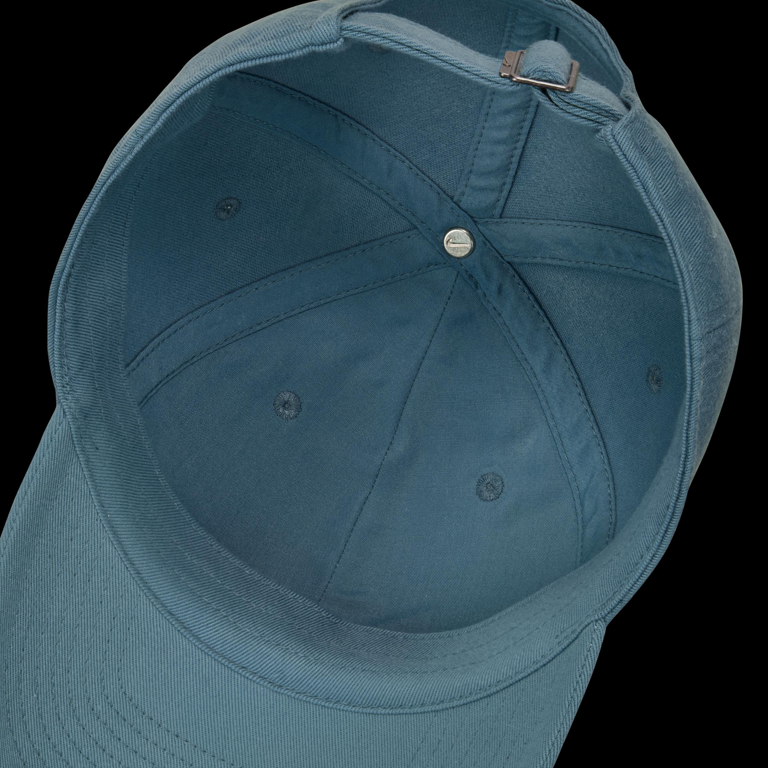 Nike Club Unstructured Cap Product Image