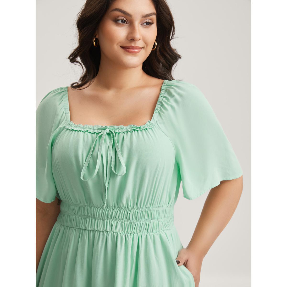 Plus Size Rayon Stretchy Waist Pockets Knee Dress Greenbean Women Square Neck Short sleeve Curvy BloomChic 26/4X Product Image