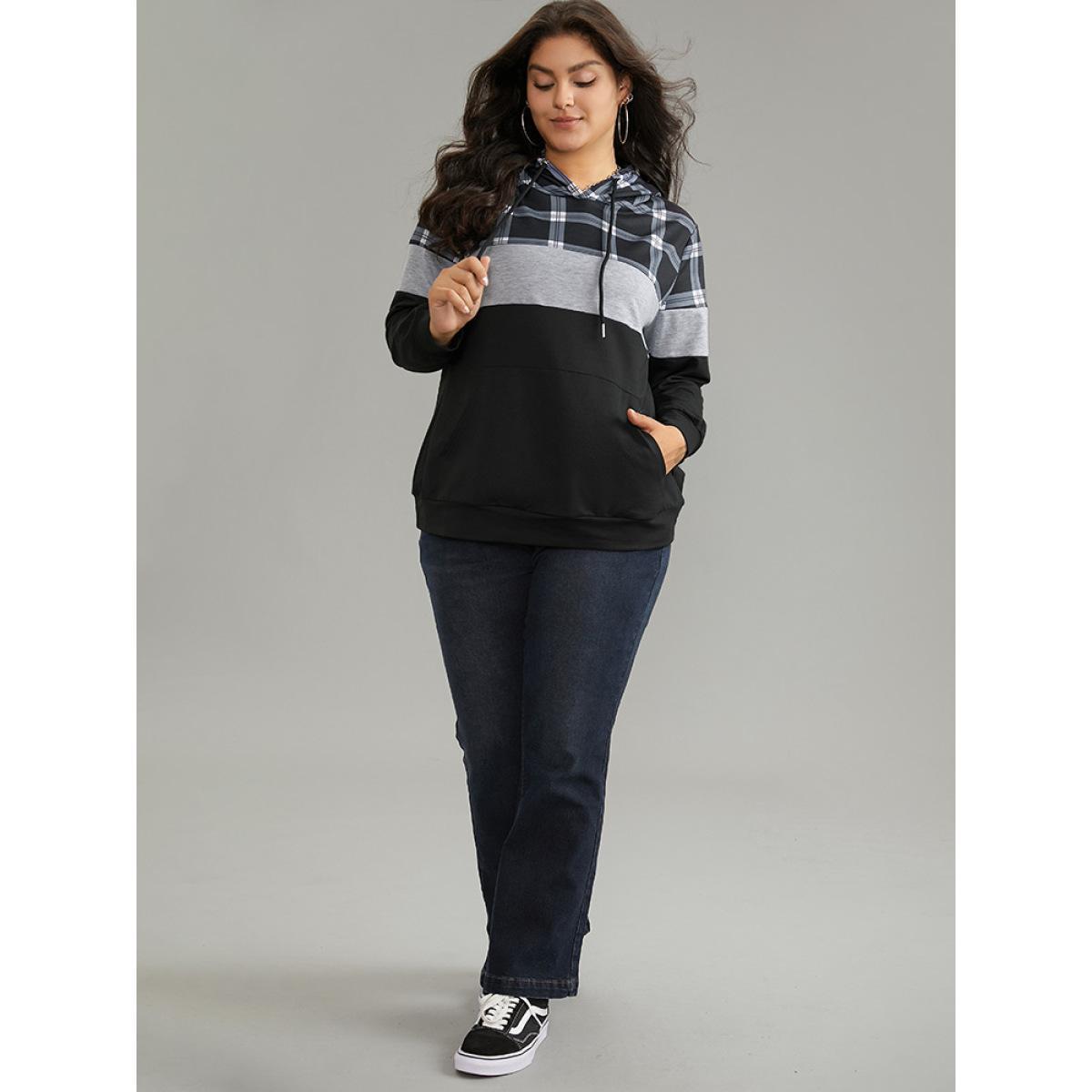 Plus Size Colorblock Contrast Plaid Kangaroo Pocket Sweatshirt Women Black Casual Contrast Hooded Dailywear Sweatshirts BloomChic 10/M Product Image