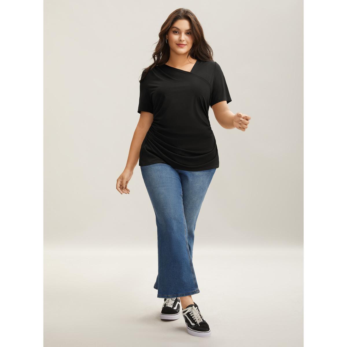 Plus Size Asymmetrical Neckline Curved Hem Plain T-Shirt Black Women Casual Gathered Asymmetrical Neck Bodycon Everyday T-shirts BloomChic 30/6X Product Image