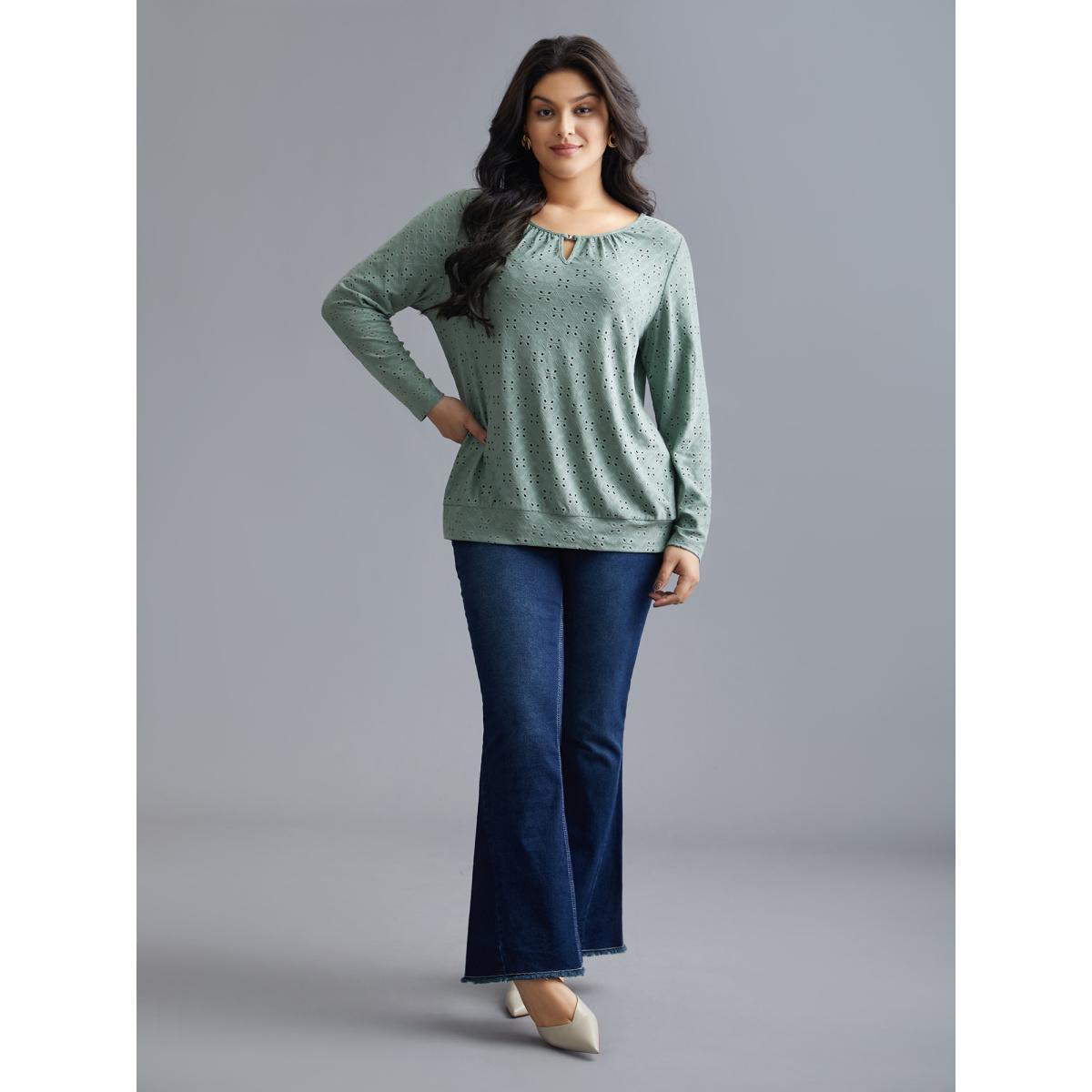 Plus Size Plain Eyelet Jacquard Plisse T-Shirt Greenbean Women Elegant Texture Round Neck Everyday T-shirts BloomChic 14-16/1X Product Image