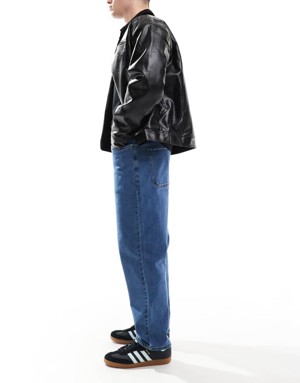Farah Hawtin relaxed fit jeans in mid wash blue Product Image