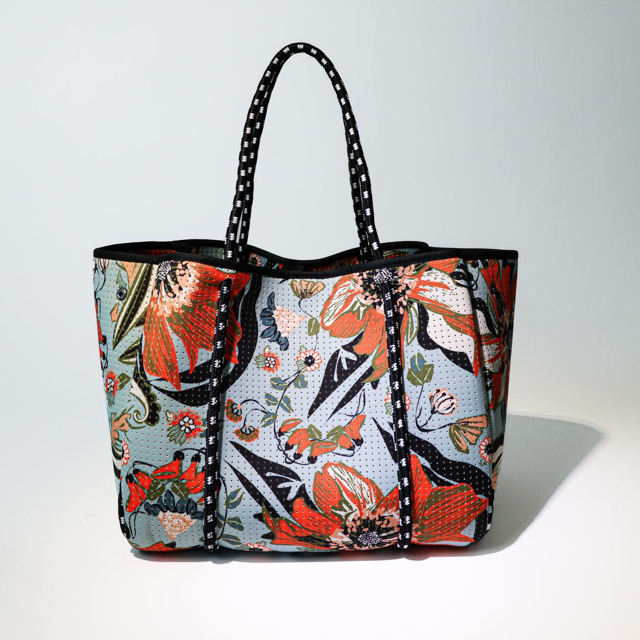 EVERYDAY TOTE BLOSSOM BLUE Product Image