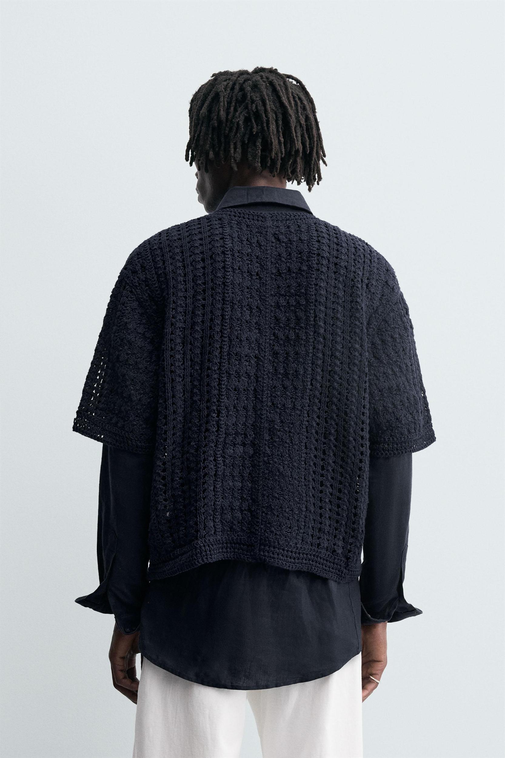 CROCHET TEXTURED T-SHIRT Product Image