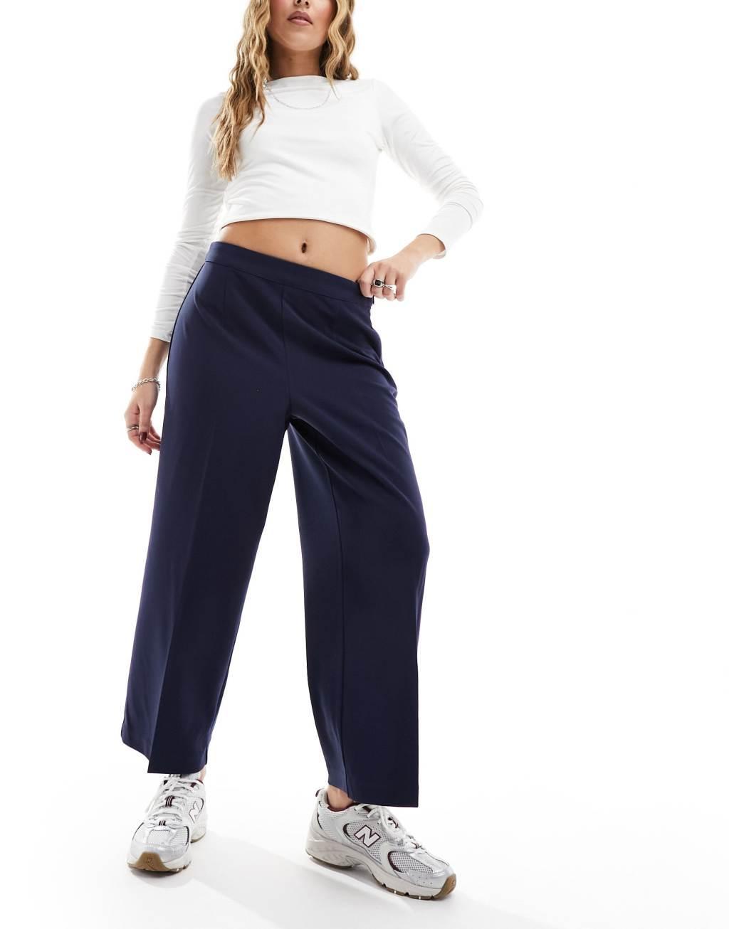Vero Moda tailored straight leg pants Product Image