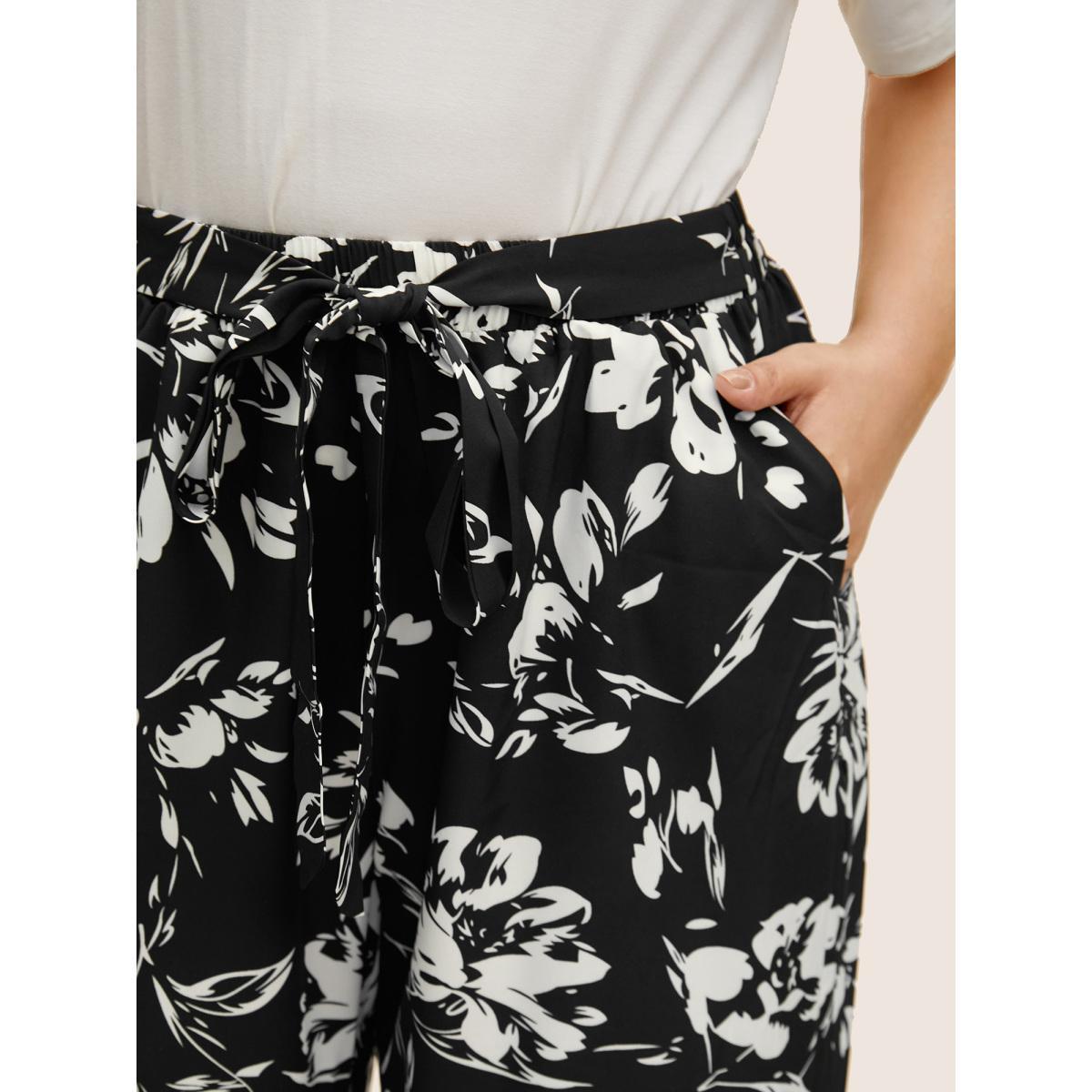 Plus Size Silhouette Floral Print Tie Knot Wide Leg Pants Women Black Casual Wide Leg Mid Rise Everyday Pants BloomChic 14-16/1X Product Image