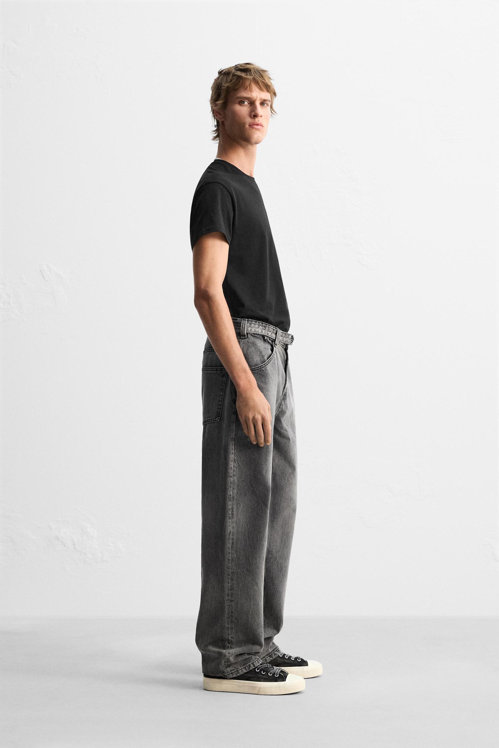 BELTED RELAXED FIT JEANS Product Image
