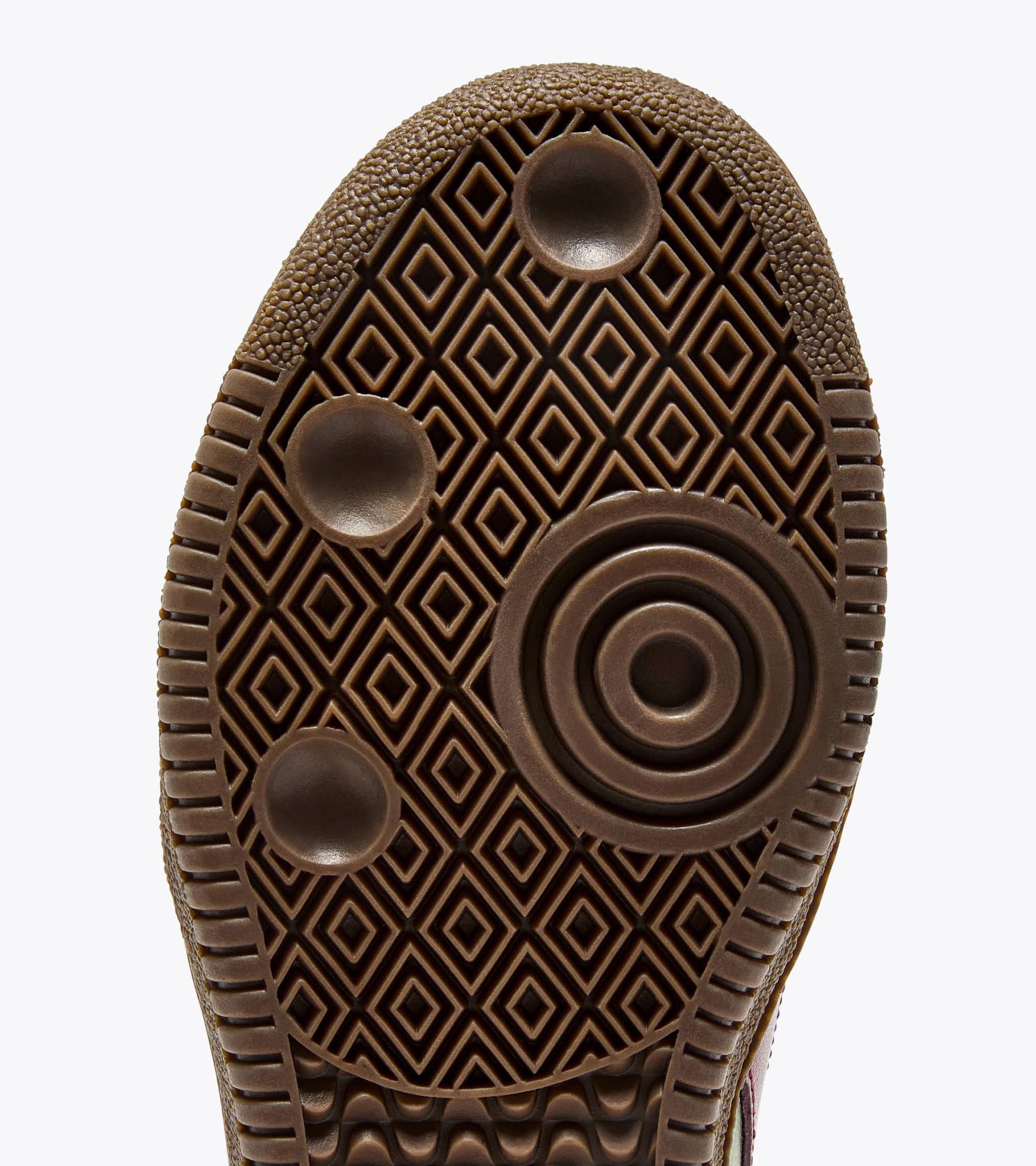 TRAINER METALIZED Product Image