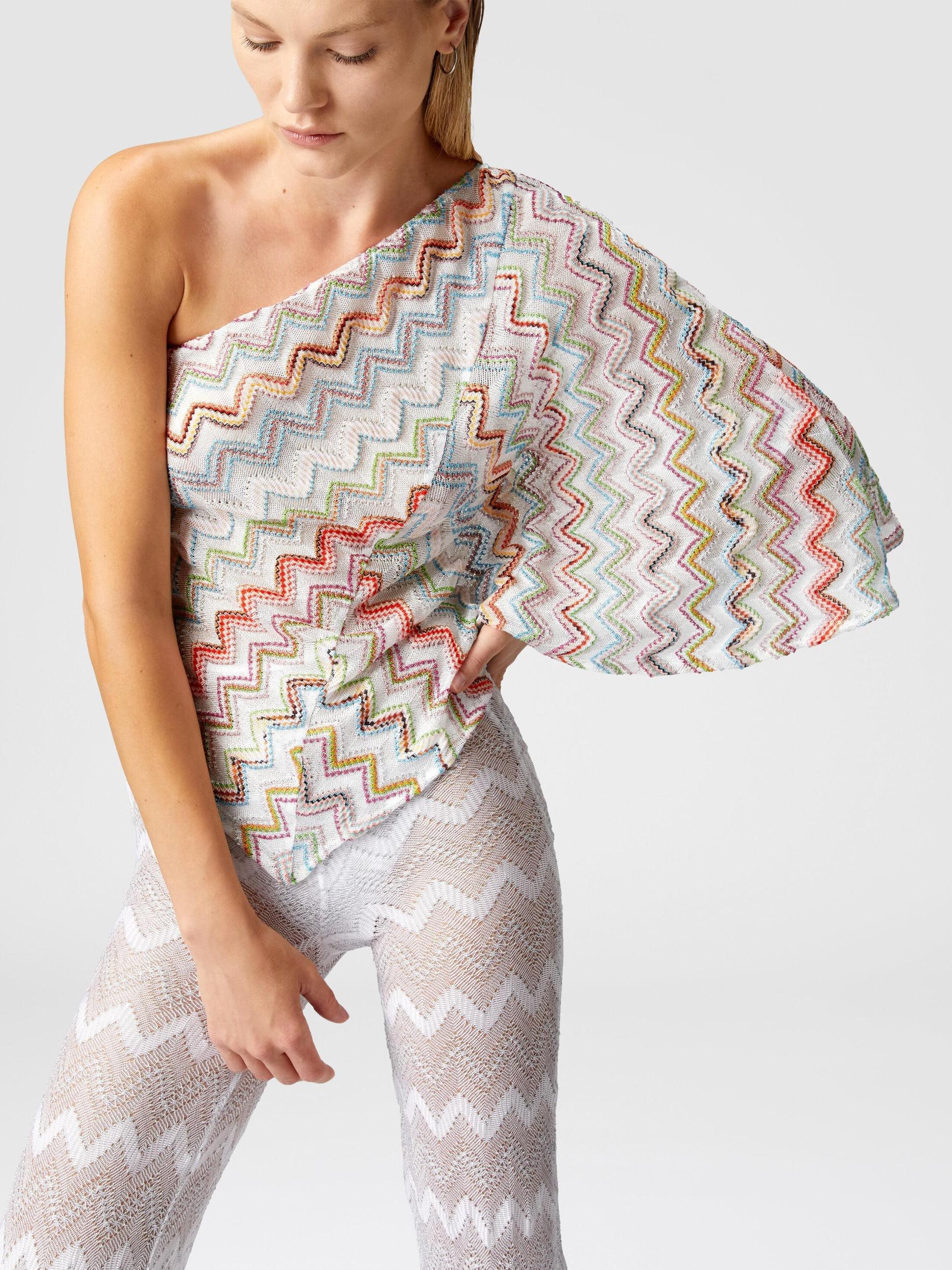 One-shoulder top with 3D lamé zig zag and wide sleeves Product Image
