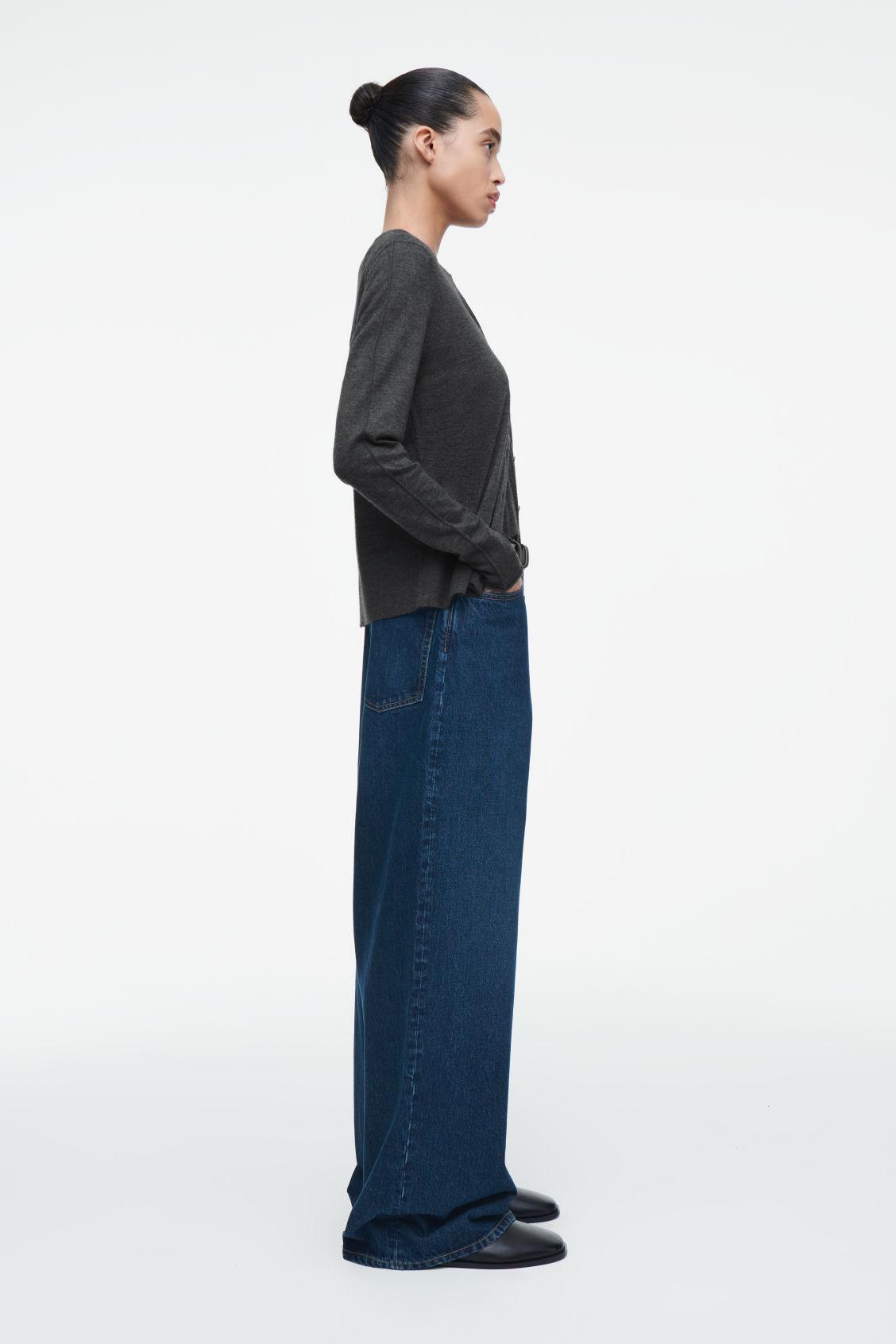 FINE PURE CASHMERE CARDIGAN Product Image