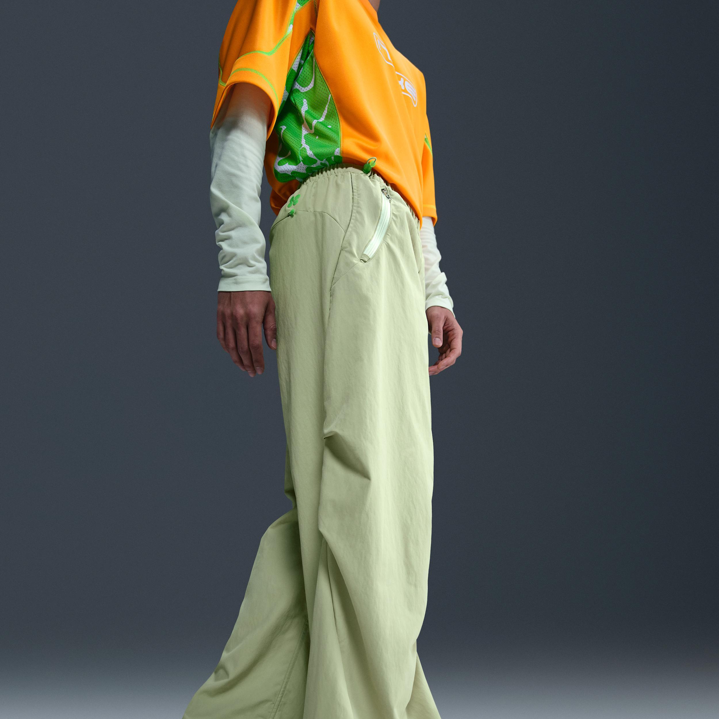 Nike Men's Project F.R.O.G. Parachute Pants Product Image