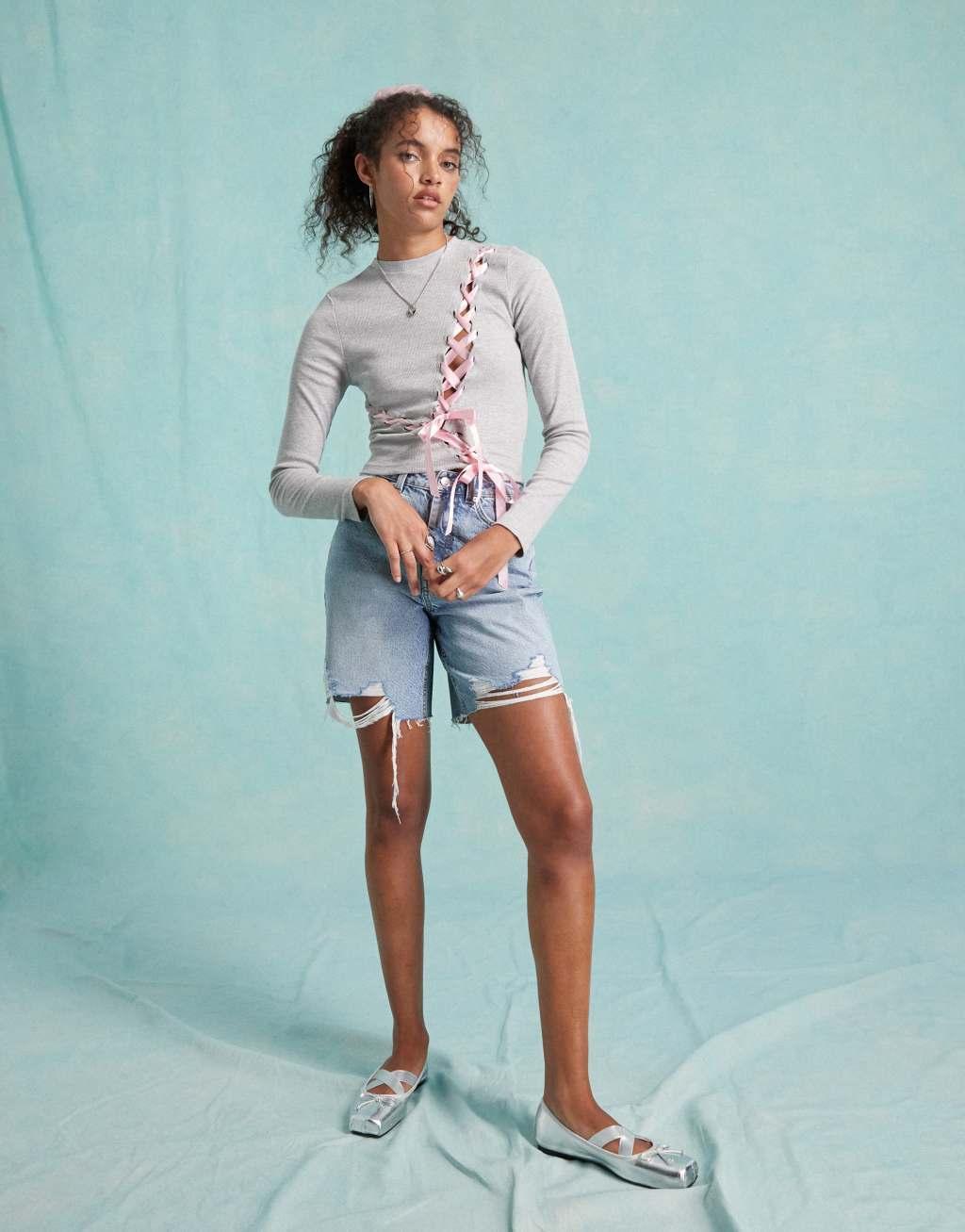 Miss Selfridge longline denim boyfriend shorts in blue wash Product Image