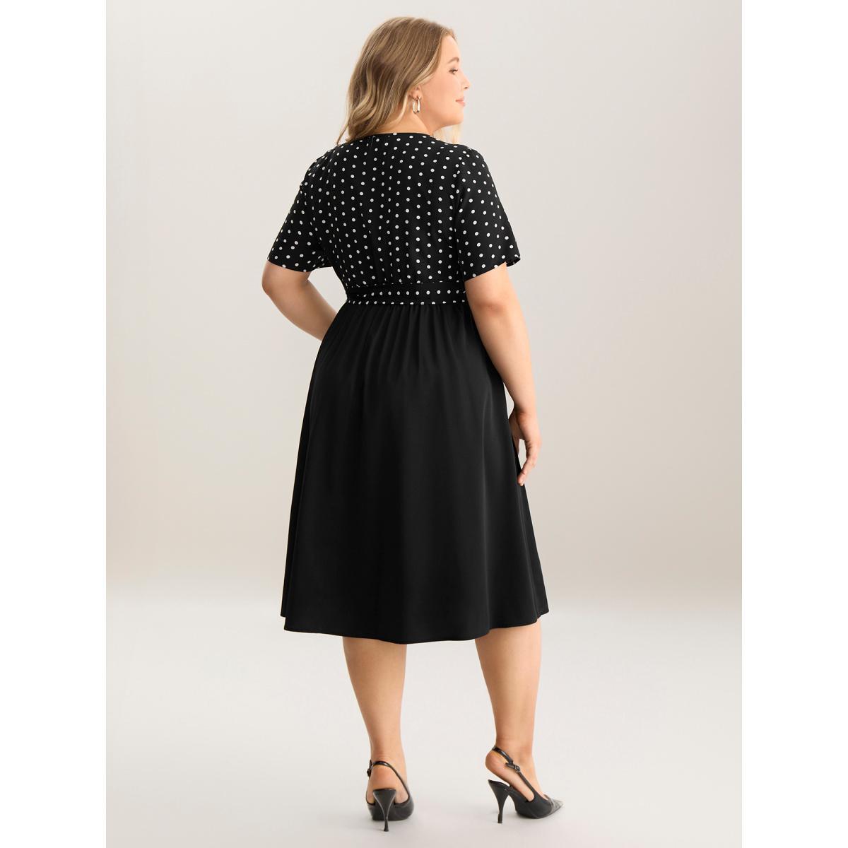 Plus Size Polka Dot Print Half Zipper Midi Dress BlackFlower Women Round Neck Short sleeve Curvy BloomChic 30/6X Product Image