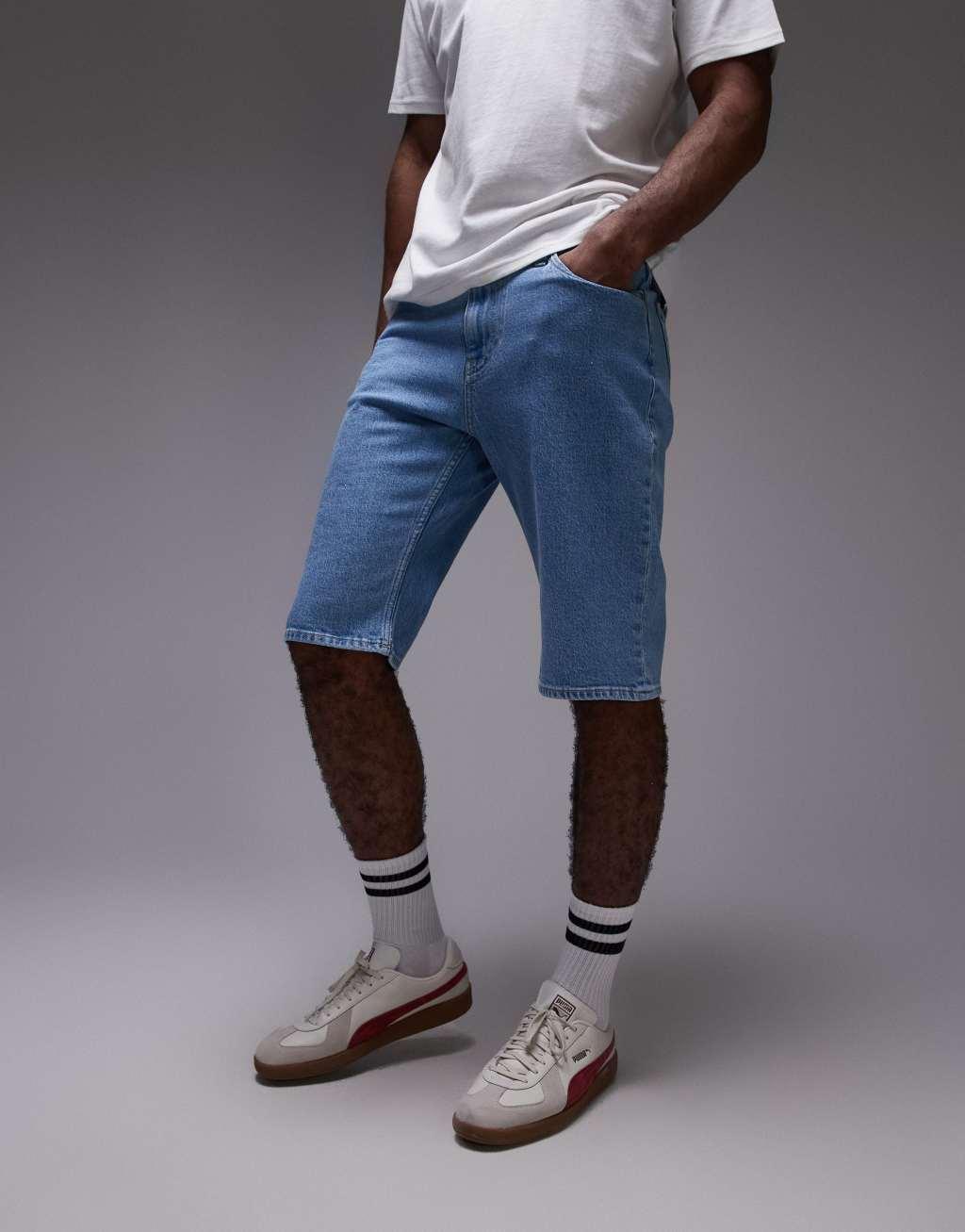 Tommy Jeans Ryan denim shorts in light wash Product Image