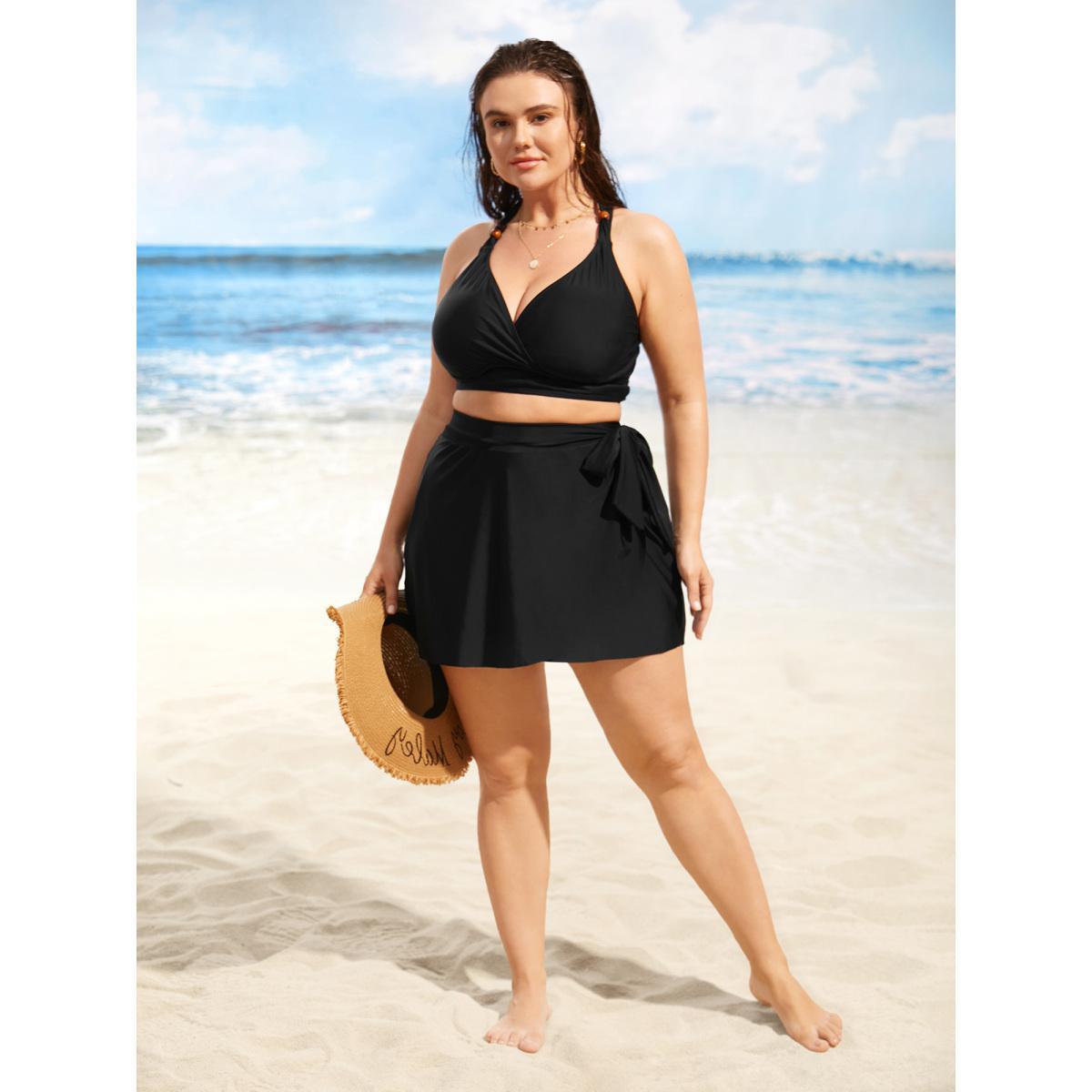 Plus Size Solid Tie Knot High Rise Swim Bottom Women's Swimwear Black Beach Tie knot High stretch Bodycon High Rise Curve Swim Bottoms BloomChic 30/6X Product Image