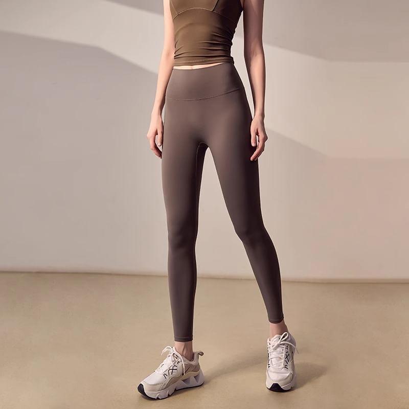 Plain Twist Back Yoga Pants Product Image