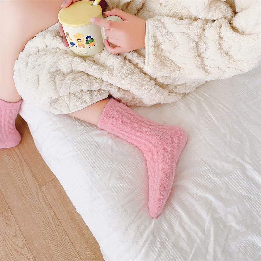 Plain Cable-Knit Socks Product Image