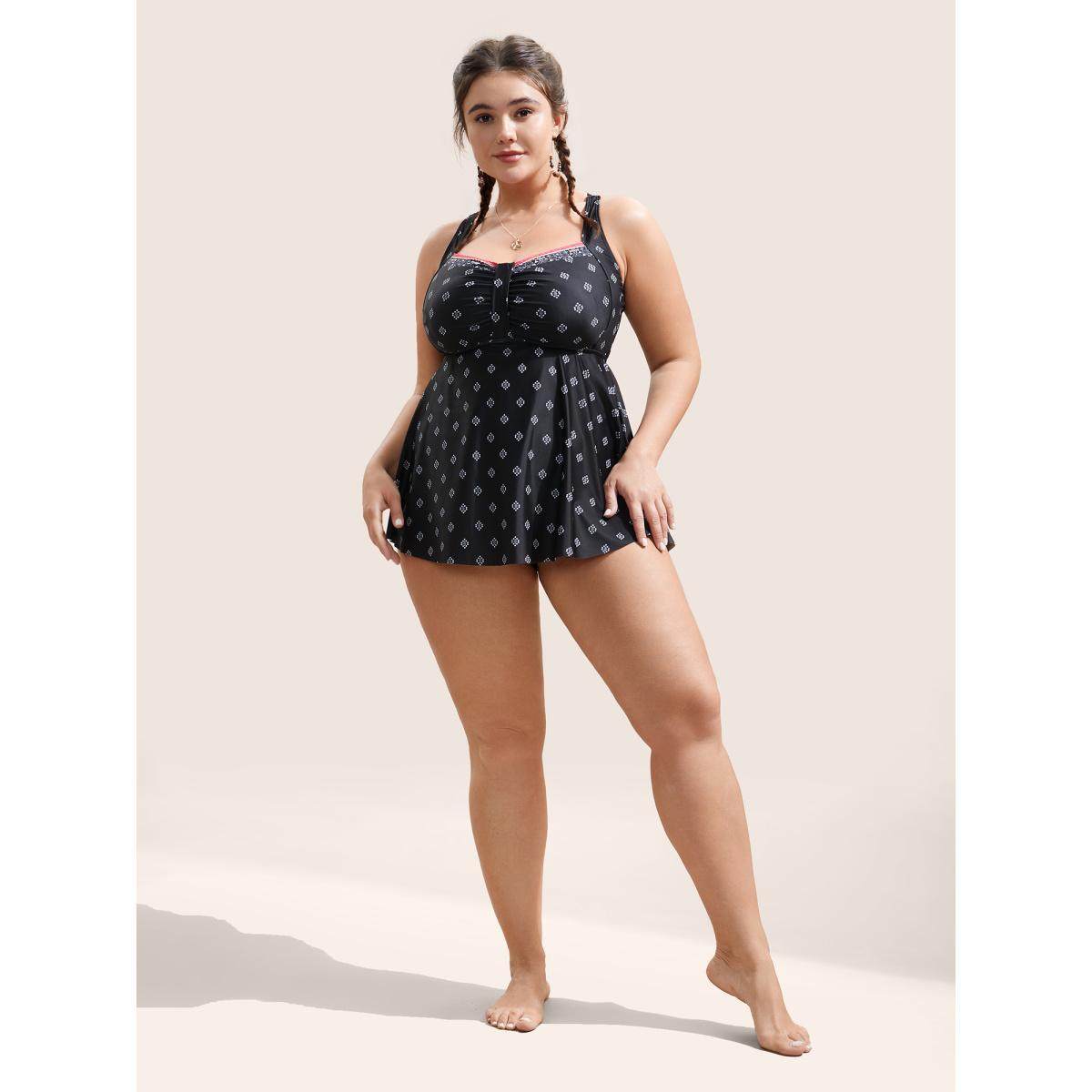 Plus Size Bandana Print Ruched Contrast Trim Swim Top Women's Swimwear Black Beach Non High stretch Bodycon Heart neckline Curve Swim Tops BloomChic 18-20/2X Product Image