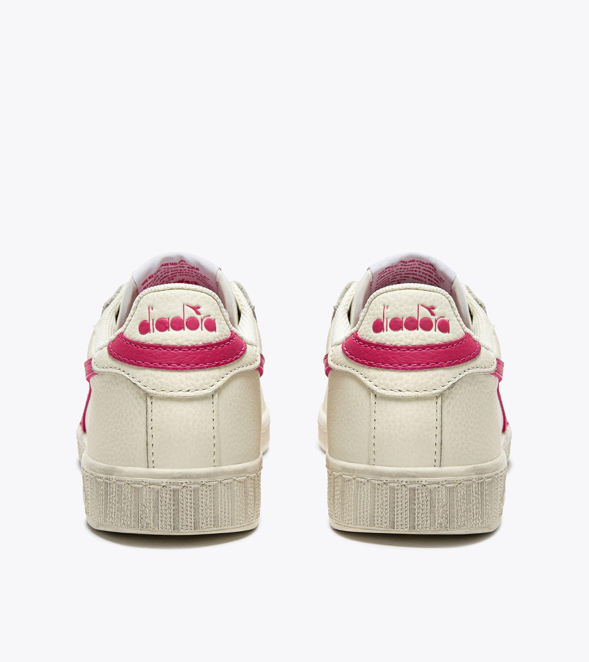 GAME L LOW WAXED Product Image