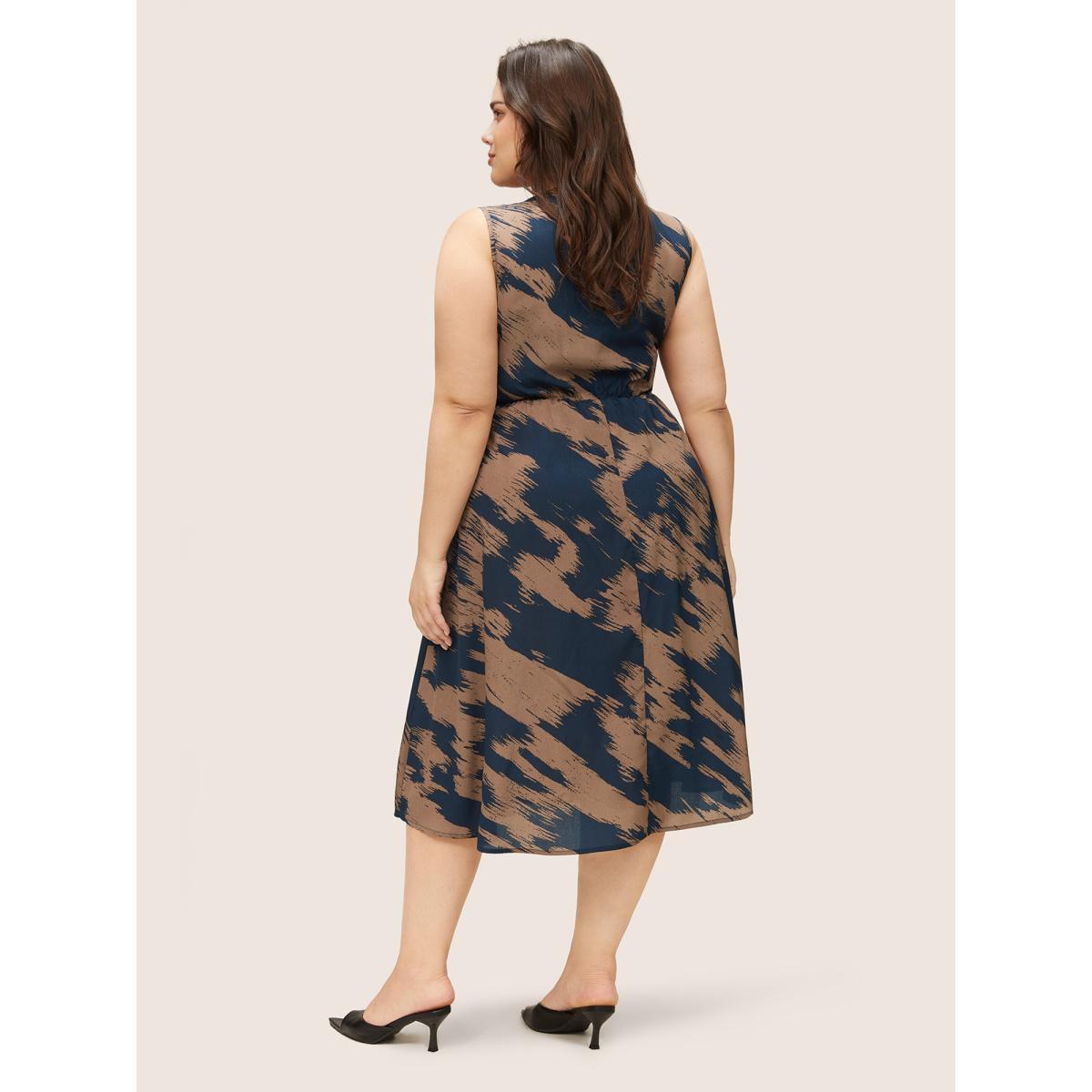 Plus Size Brush Print Keyhole Gathered Tank Dress Midnight Women At the Office Non Notched collar Sleeveless Curvy Midi Dress BloomChic 28/5X Product Image