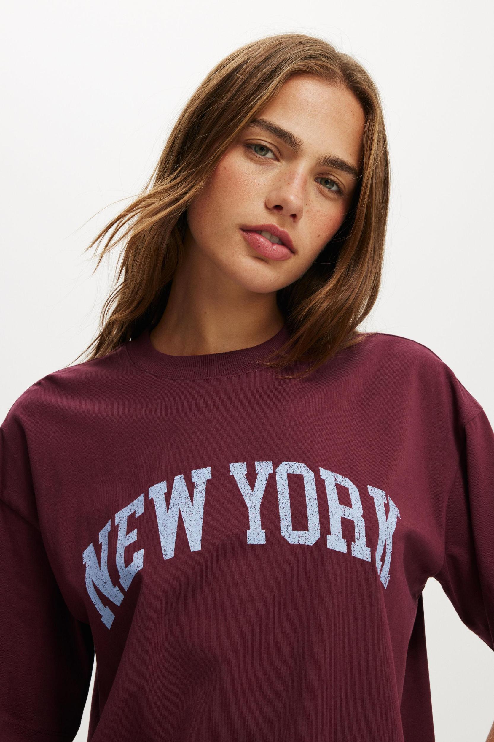 The Boxy Graphic Tee Product Image