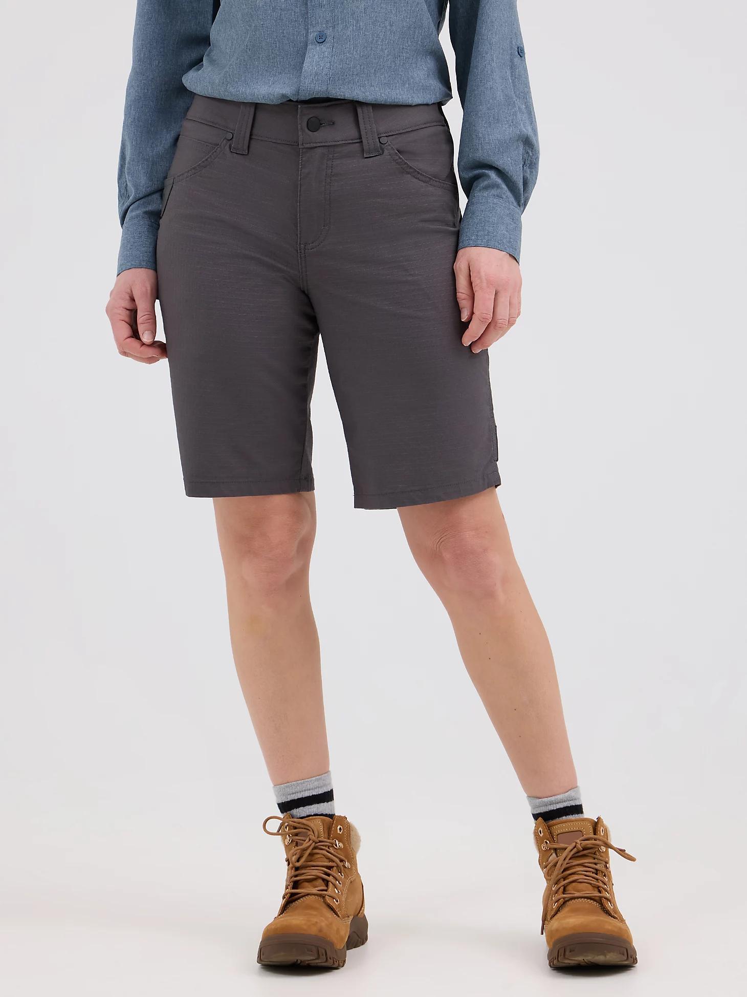 Women's Wrangler RIGGS Workwear® Technical Carpenter Short in Dark Khaki Product Image